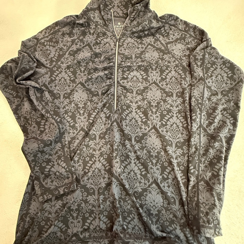 Athleta Gray Black Patterned Long Sleeve Top - Picture 6 of 6